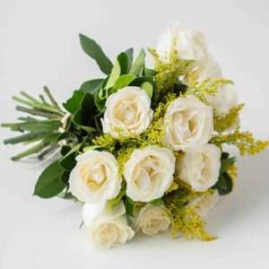 Buquê de 12 Rosas Brancas