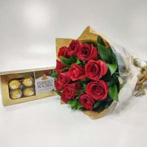 Buquê Tradicional de Rosas com Ferrero