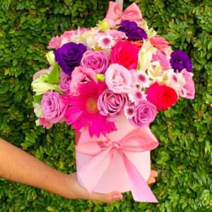 Box de Flores Rosas e Coloridas